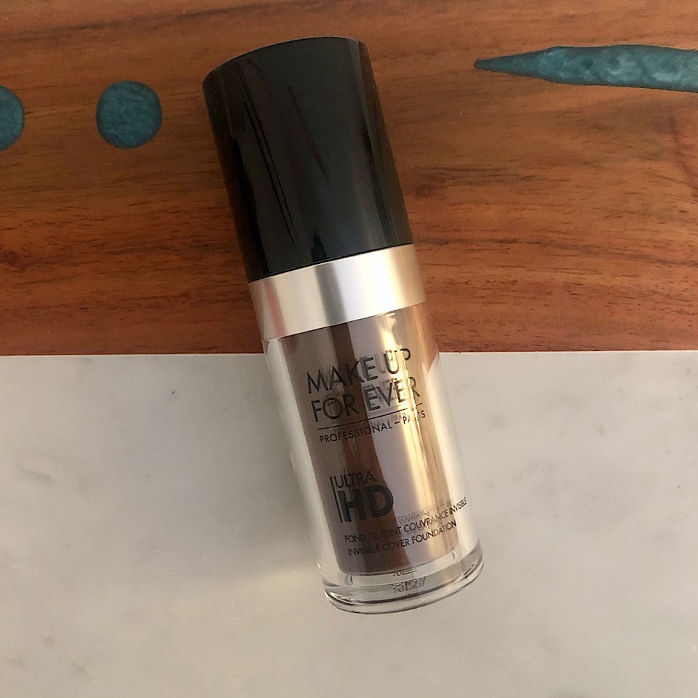 Make Up For Ever Ultra HD Invisible Cover Foundation | R560 Chocolate